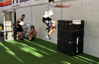 「なぜ君は筋トレをしていないのか？」のワンシーン。