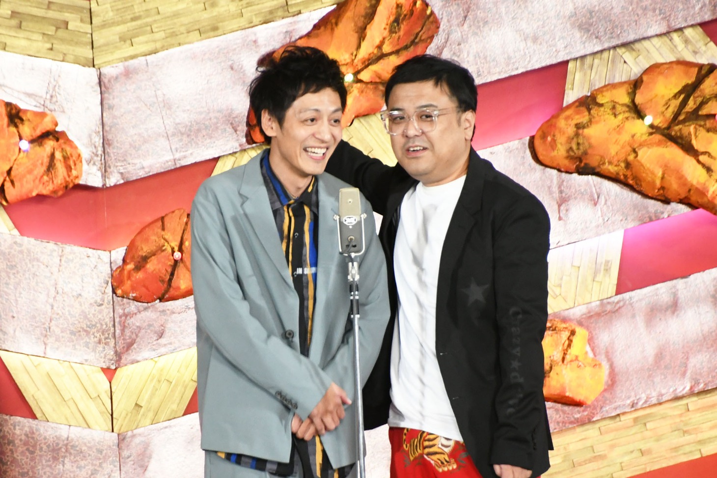 とろサーモン
