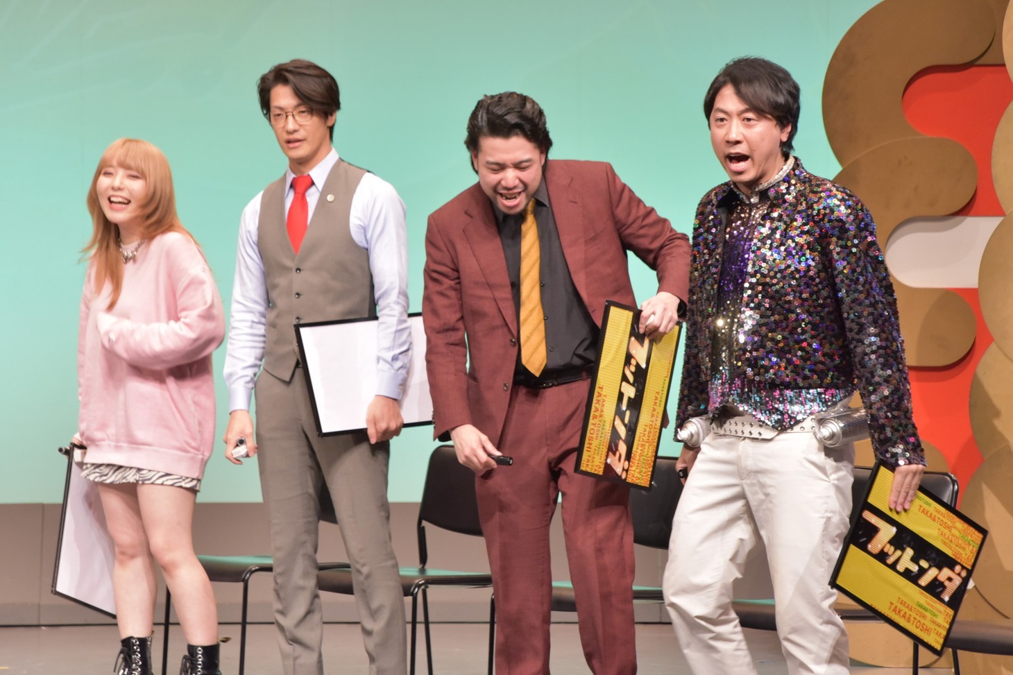 「ワイルドカード予選会LIVE」決勝へ気合を見せる（左から）ダウ90000吉原、こたけ正義感、村田大樹、スカチャン・ヤジマリー。。