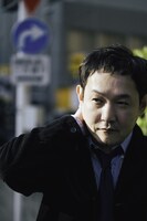 マシンガンズ西堀 (c)加賀翔（かが屋） / 週刊プレイボーイ