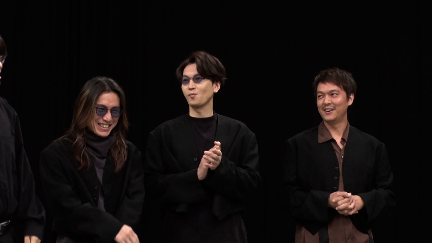 「こじつけカードドラマ」の様子。(c)フジテレビ