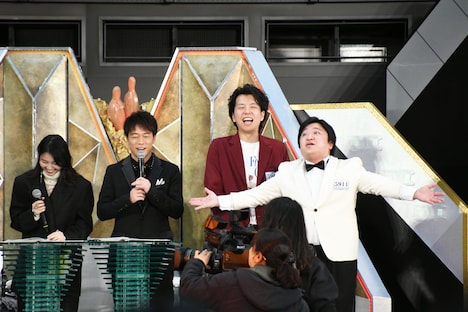 本来言うはずだったオチのセリフを述べるニッポンの社長・ケツ。