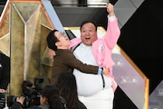ロングコートダディに勝利して大喜びのママタルト。