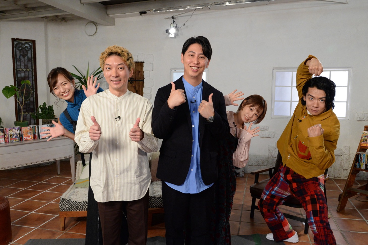 左から、斎藤真美アナ、ニューヨーク、モモコグミカンパニー、マヂカルラブリー・野田クリスタル。(c)ABCテレビ