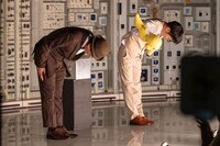 「男性ブランコの博物館コントライブ『嗚呼、けろけろ』」の様子（写真提供：吉本興業）。