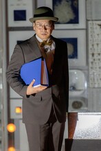 「男性ブランコの博物館コントライブ『嗚呼、けろけろ』」の様子（写真提供：吉本興業）。