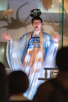 「男性ブランコの博物館コントライブ『嗚呼、けろけろ』」の様子（写真提供：吉本興業）。