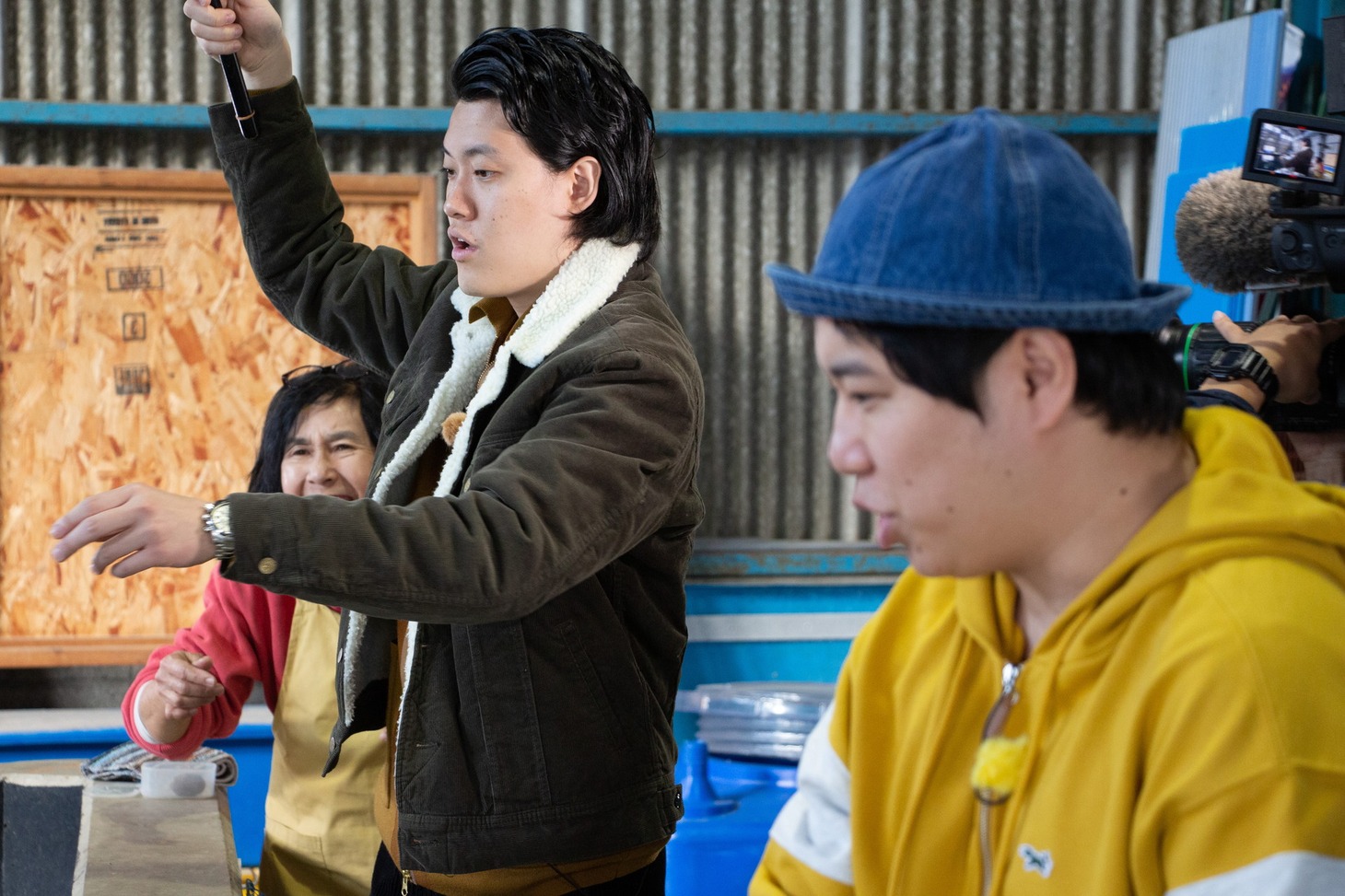 「霜降り明星のあてみなげ 新春90分スペシャル」より。(c)静岡朝日テレビ