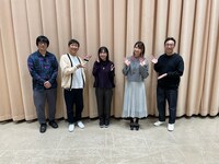 東京03とゲストの茅野愛衣、戸松遥。