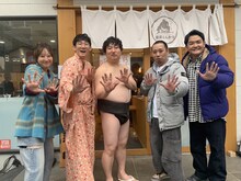 左からたけうちほのか、ロングコートダディ、千鳥。(c)日本テレビ