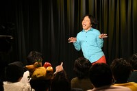 熟練の顔芸を披露する永野。