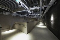 IMM THEATERの2Fホワイエ。(c)吉本興業