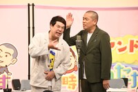 漫才を披露するタカアンドトシ。