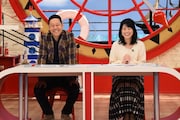 左から東野幸治、中島めぐみアナウンサー。(c)関西テレビ
