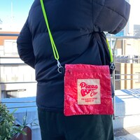 「PIZZA CAP サコッシュ」