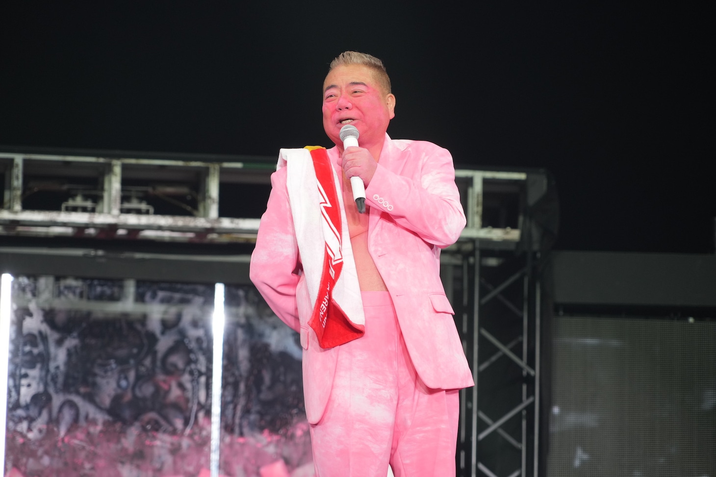 出川哲朗