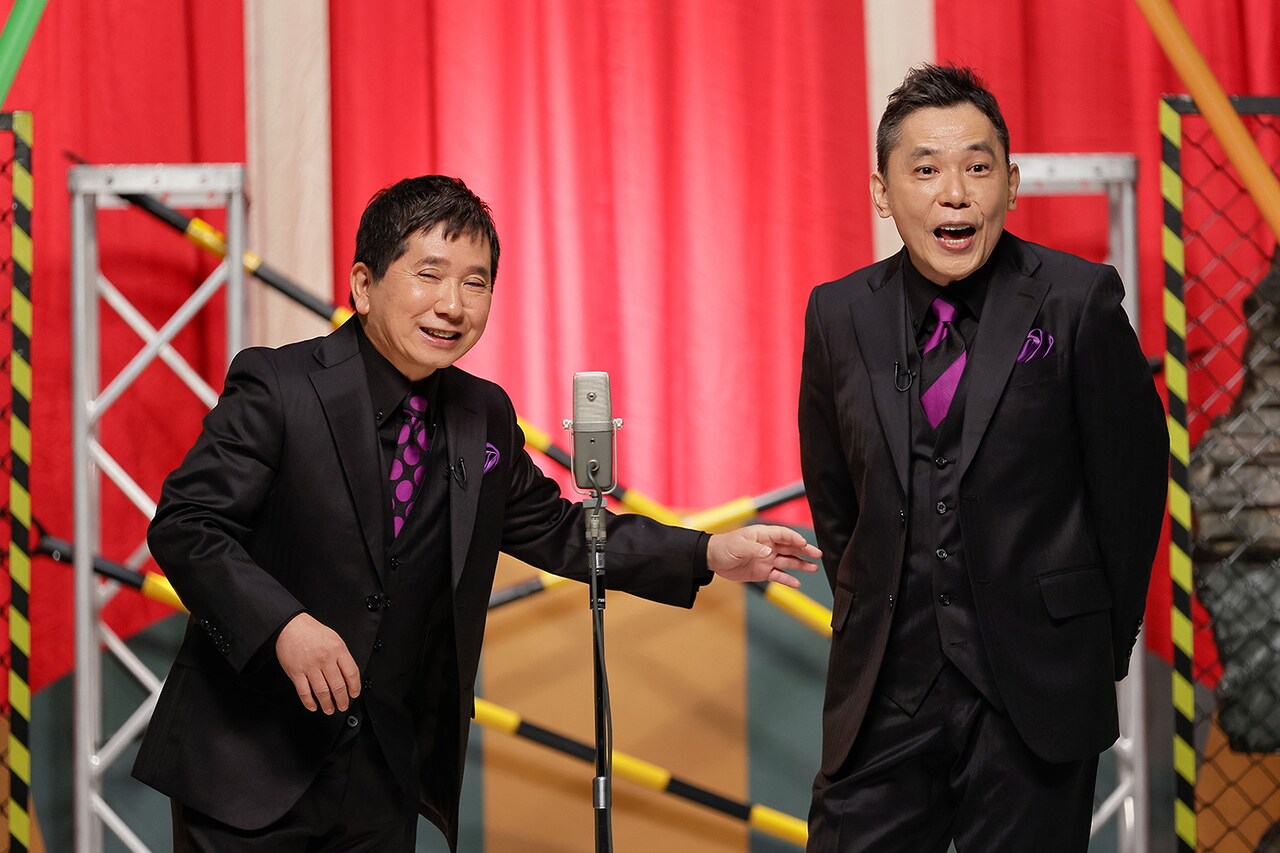 DVD「2023年度版 漫才 爆笑問題のツーショット」に出演する爆笑問題。
