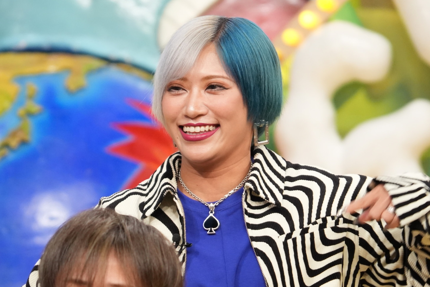 ぱーてぃーちゃん信子 (c)日本テレビ