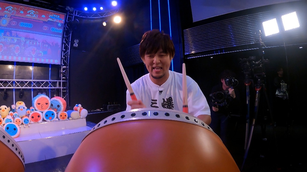 「太鼓の達人」に挑む木内泰史（サンボマスター）。(c)TBS