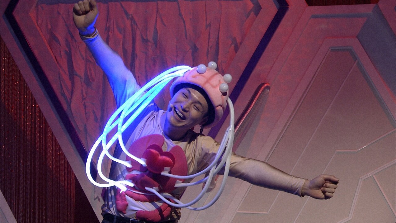 もう中学生が人の姿になった“緊張”を演じる