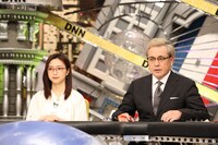 左から、佐久間みなみアナ、アリタ哲平。(c)フジテレビ