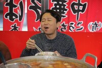 中華そば店でのワンシーン。(c)RCC