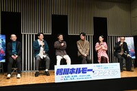 「鴨川ホルモー、ワンスモア」合同取材会の様子。