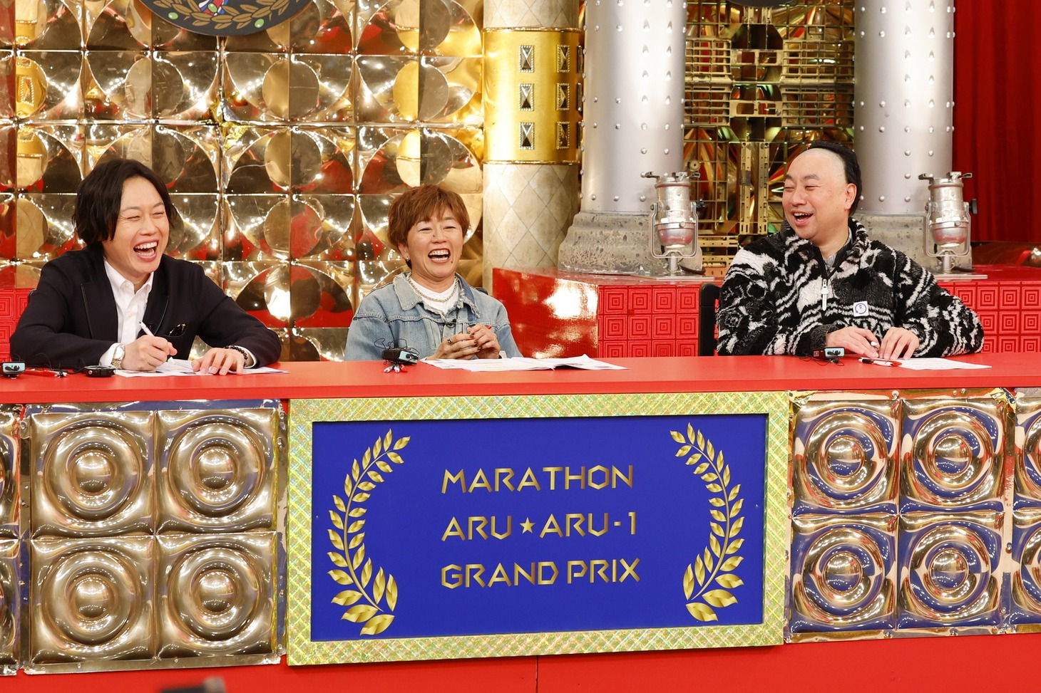 左から見取り図リリー、野口みずき、レイザーラモンRG。(c)関西テレビ