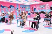 「呼び出し先生タナカ」の出演者たち。(c)フジテレビ
