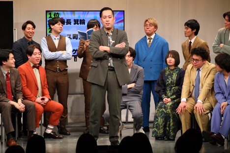 「ジンゲキの4年目を1時間で振り返るライブ」の様子。