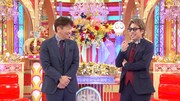 くりぃむしちゅー上田とロンドンブーツ1号2号・田村淳。(c)テレビ朝日