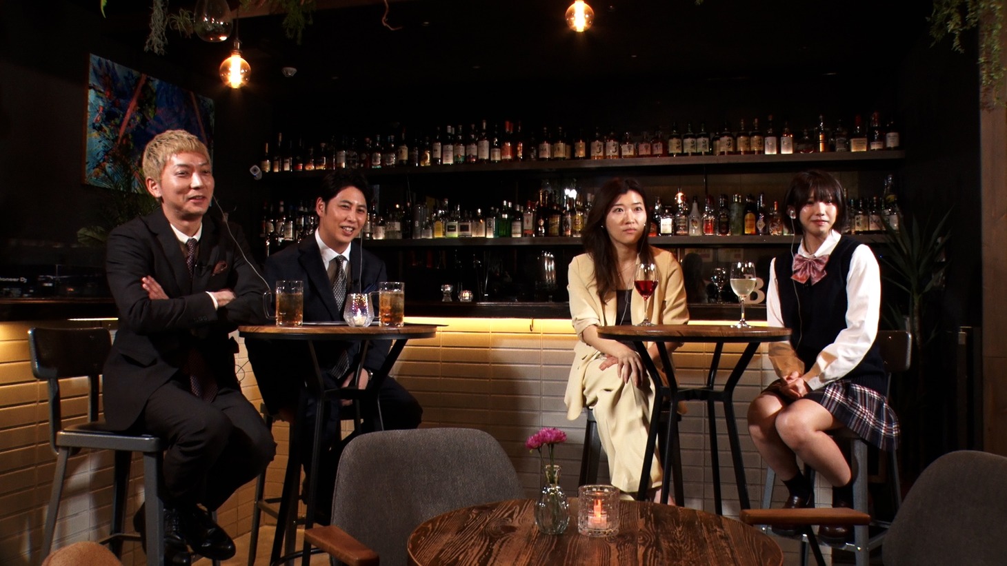 左からニューヨーク、ヒコロヒー、えなこ。(c)関西テレビ