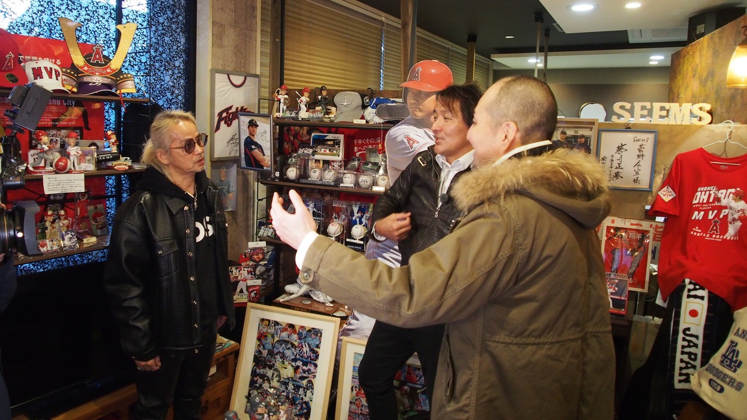 スリムクラブが大谷翔平選手の地元・岩手県奥州市を訪れた際の様子。(c)メ～テレ