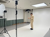 ポーズを変えるシゲカズです。