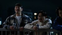 サントリー生ビールの新Web CM「期待の新人」編に出演するオズワルド。