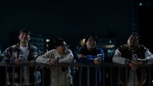 サントリー生ビールの新Web CM「期待の新人」編で共演するオズワルドと令和ロマン。