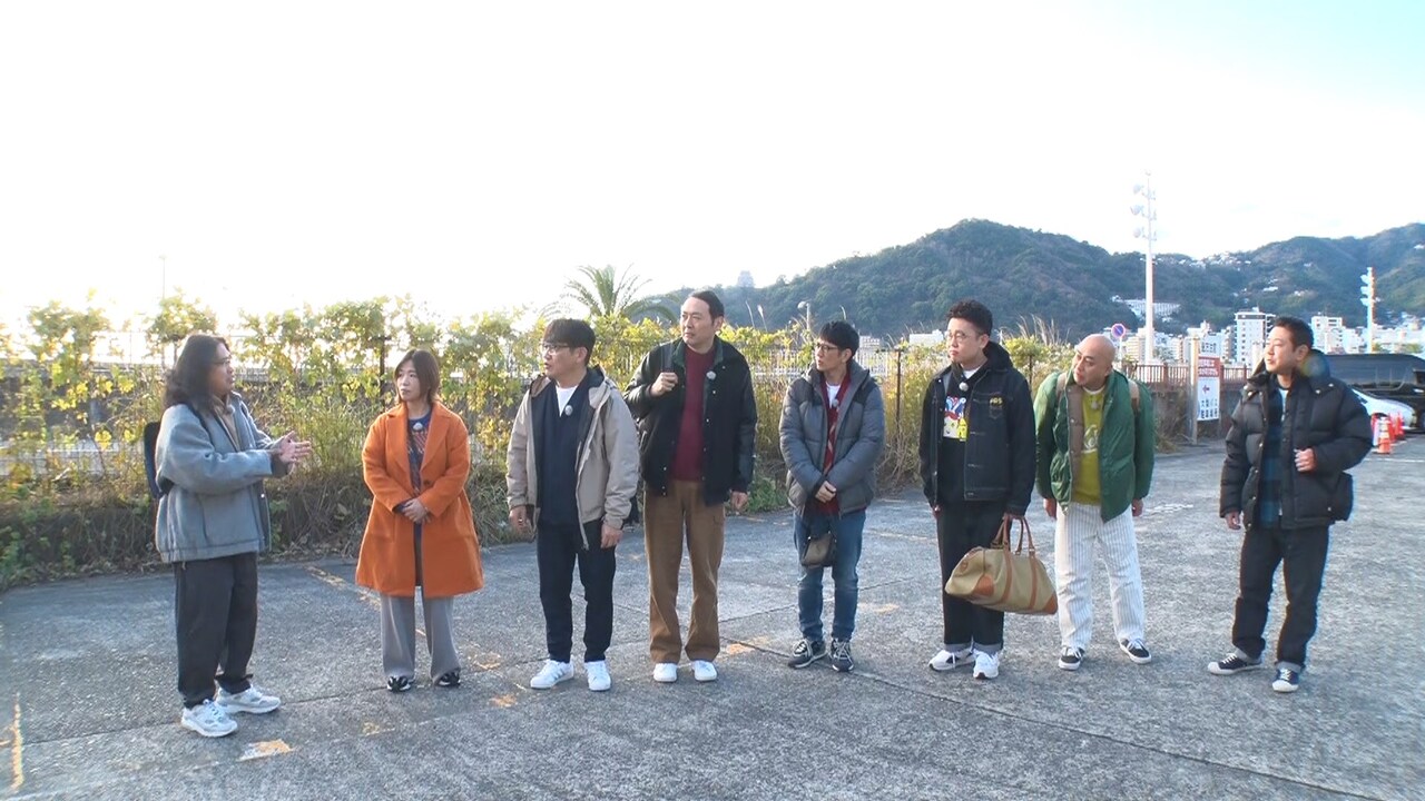 「土曜プレミアム 中間管理職芸人の旅in熱海」に出演する“中間管理職芸人”たち。(c)フジテレビ