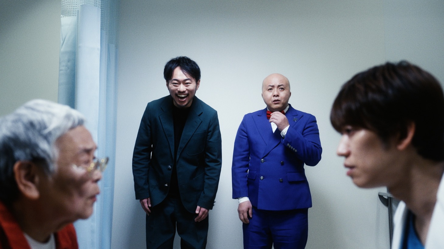 Web CM「医者と患者」より。