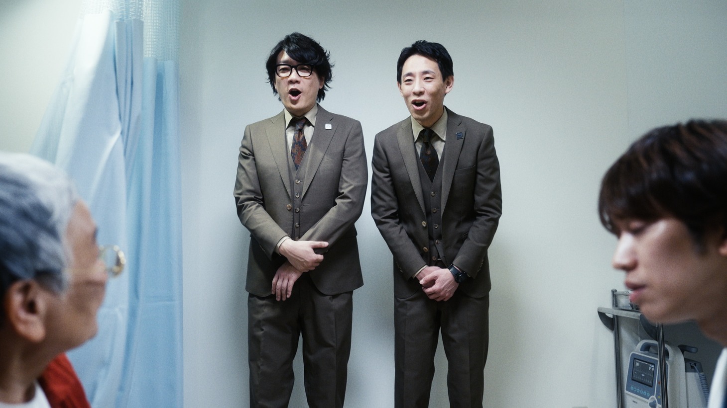 Web CM「医者と患者」より。