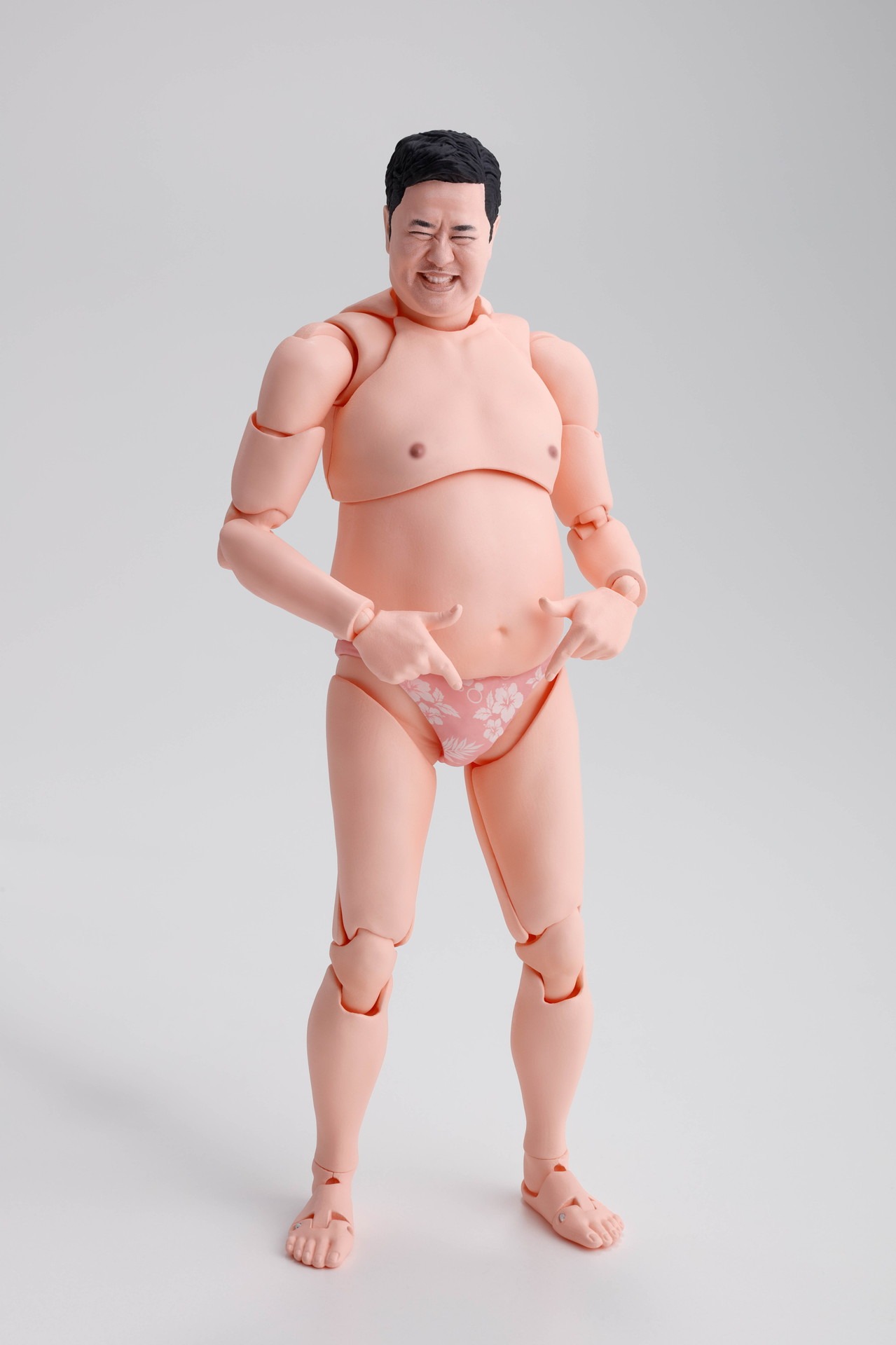 「S.H.Figuarts とにかく明るい安村」