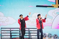 博多華丸・大吉（写真提供：吉本興業）