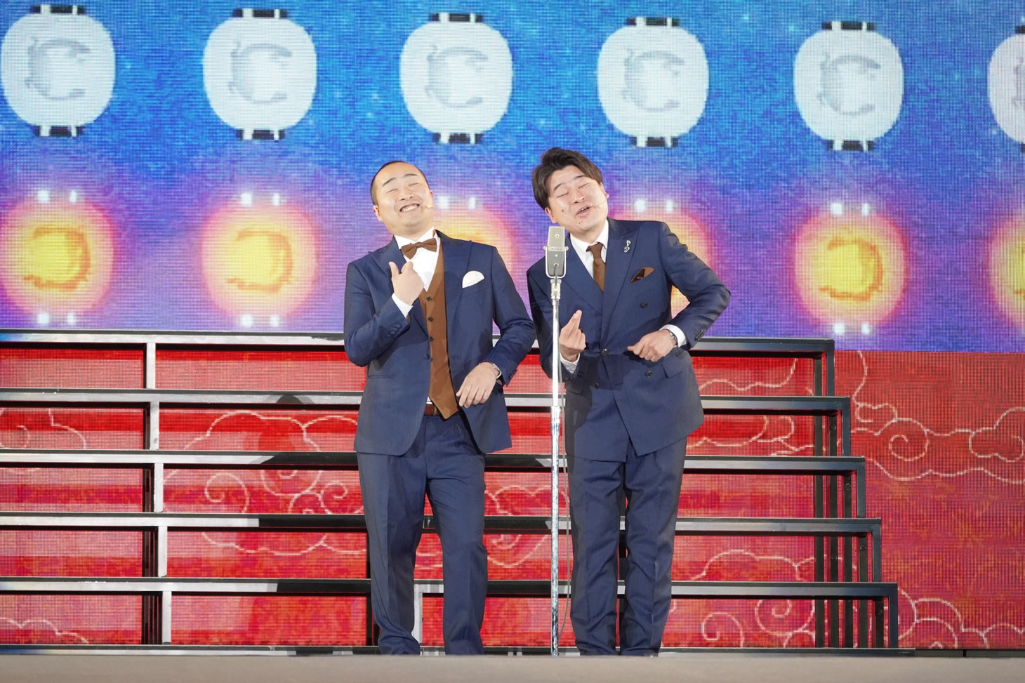 メンバー（写真提供：吉本興業）