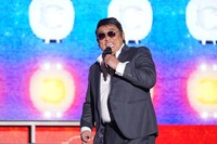 ペリー・キー（ロバート秋山）。（写真提供：吉本興業）