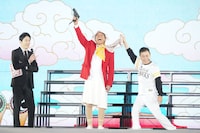 「華大どんたく」に登場した明石家さんま。