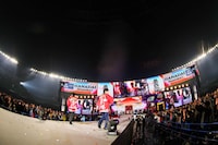 エンディングの様子（写真提供：吉本興業）