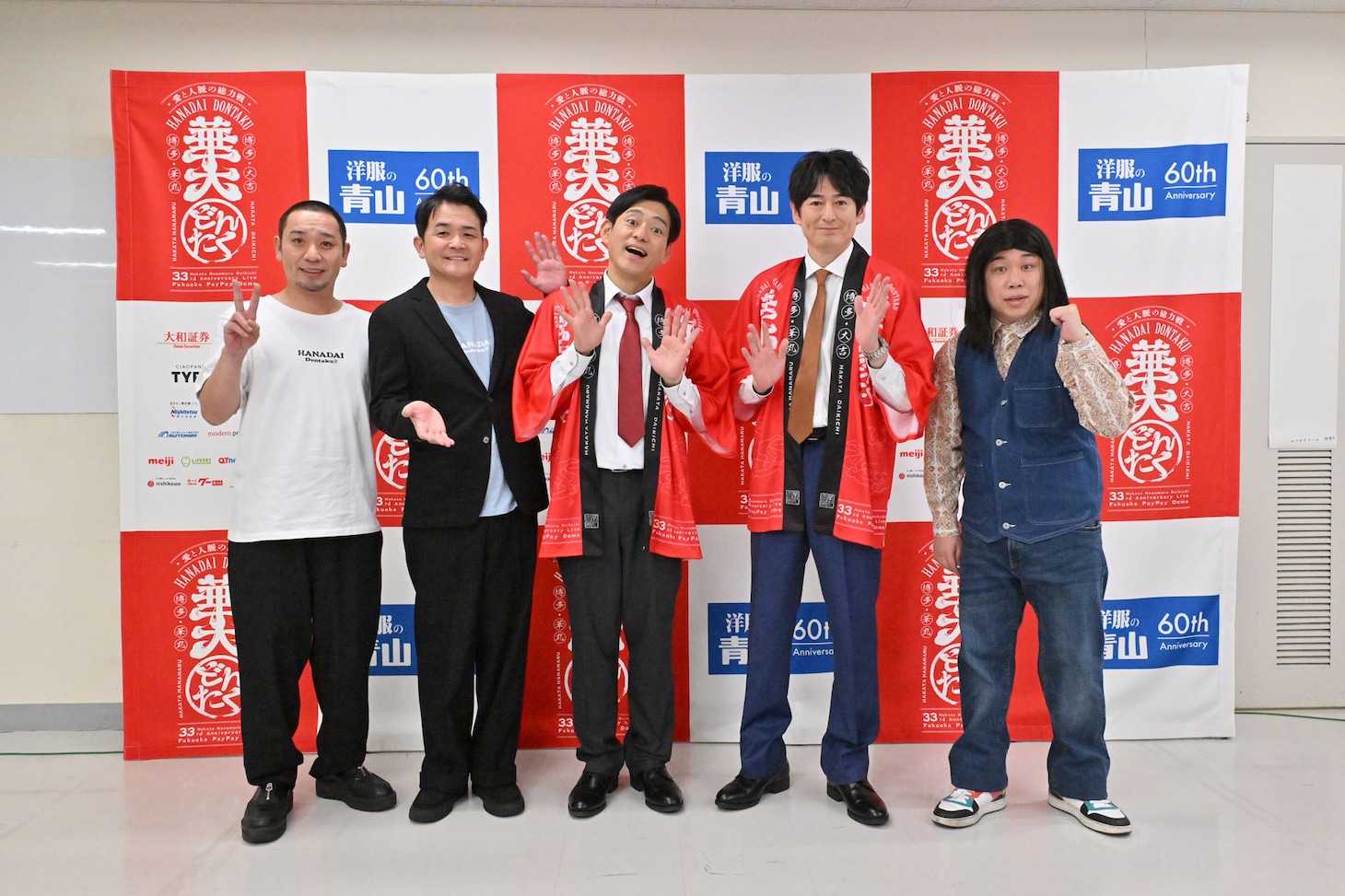 囲み取材に登場した（左から）千鳥、博多華丸・大吉、霜降り明星せいや。（写真提供：吉本興業）