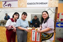 「106 SOUTH INDIAN」とぼる塾。（写真提供：吉本興業）