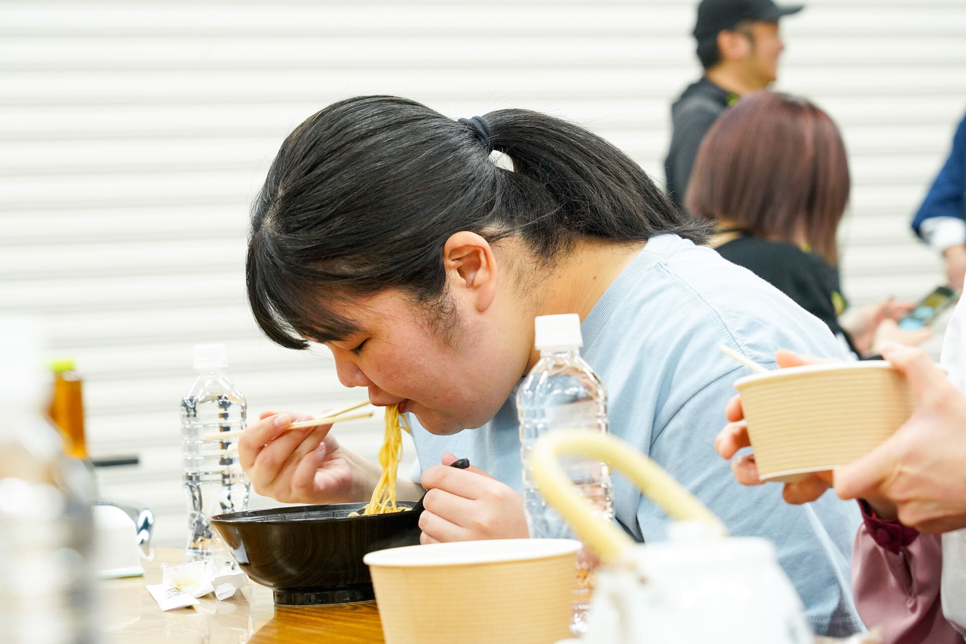 華大どんたく」ケータリングも“愛と人脈の総力戦”だった - お笑いナタリー