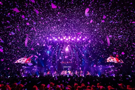 「赤えんぴつ in 武道館」の様子。(撮影:RyuyaAmao)