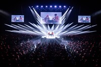 「赤えんぴつ in 武道館」の様子。（撮影：RyuyaAmao）